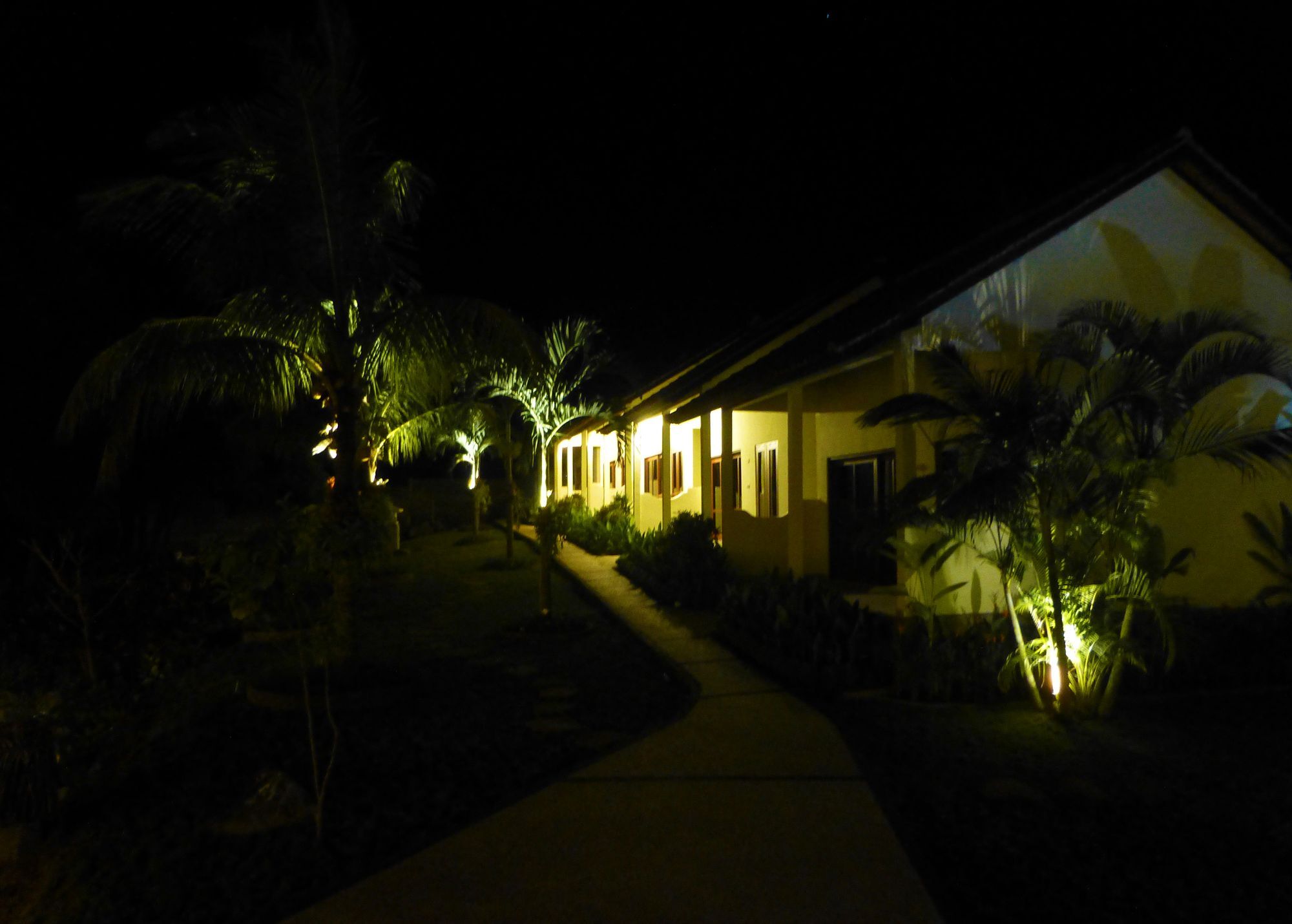 Ocean Sun Dive Resort Tulamben Extérieur photo